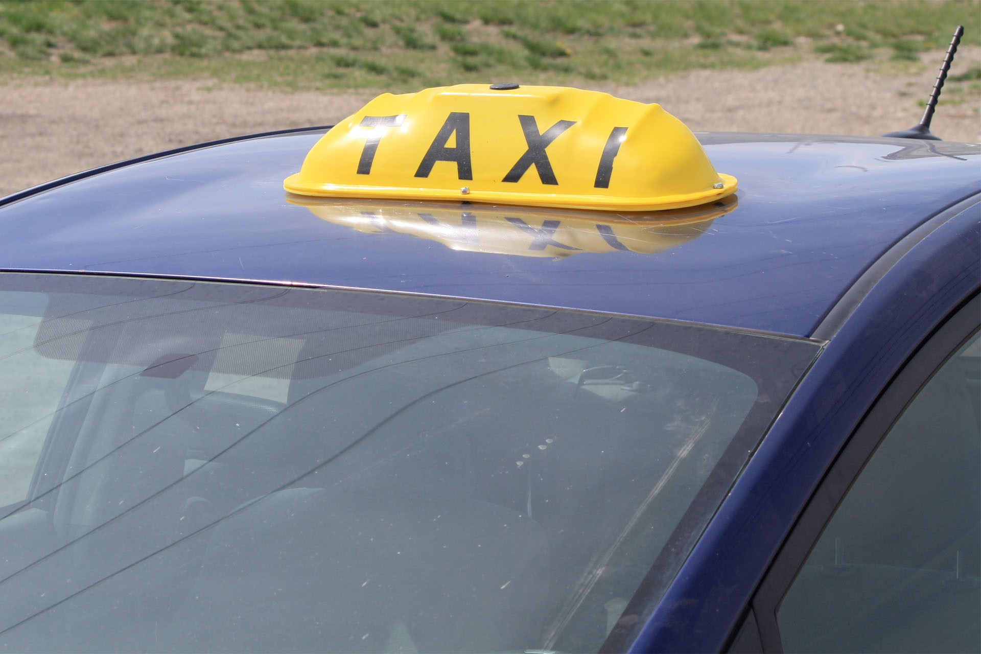 Shuttle & Taxi Services