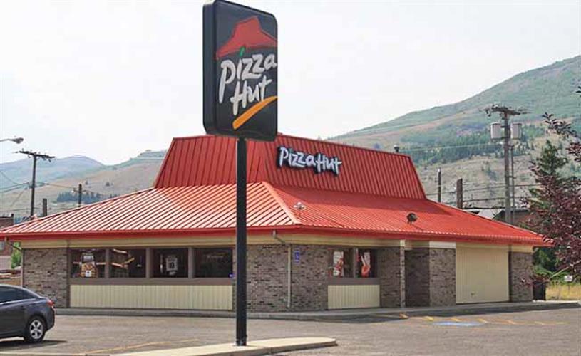 Pizza Hut: exterior