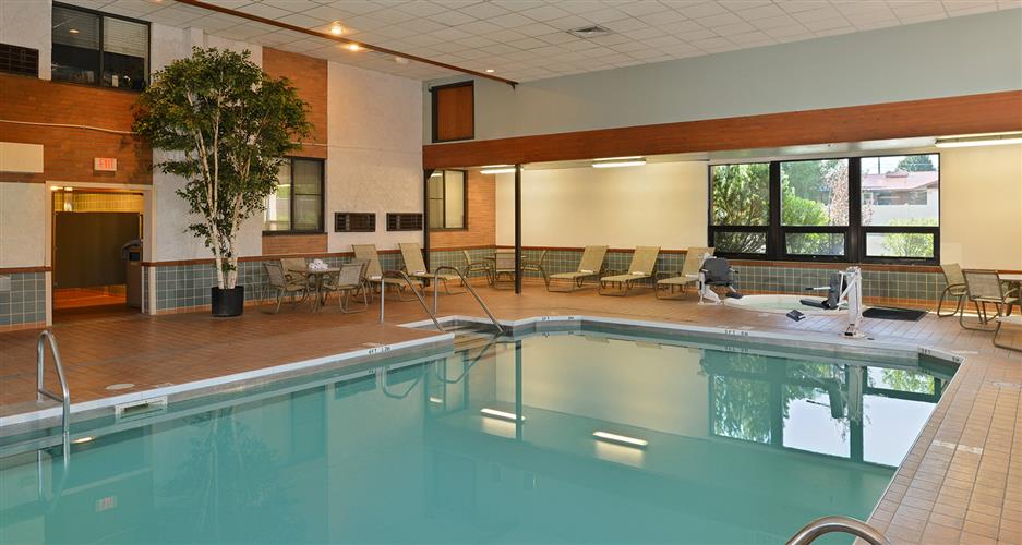 Comfort Inn: Heated Indoor Pool