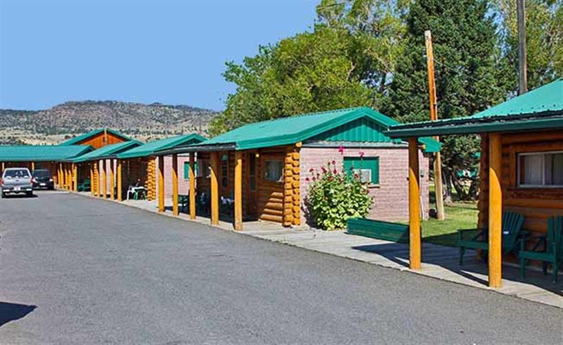 Sportsman's Lodge: cabins