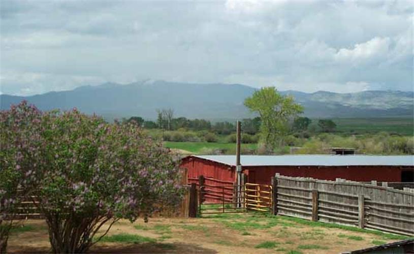 The Ranch B&B: scenic view from bed & breakfast
