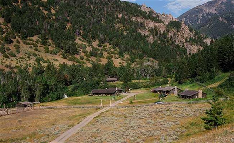 CB Cattle & Guest Ranch: location