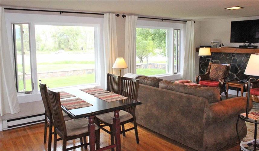 A Stay on Madison River: 