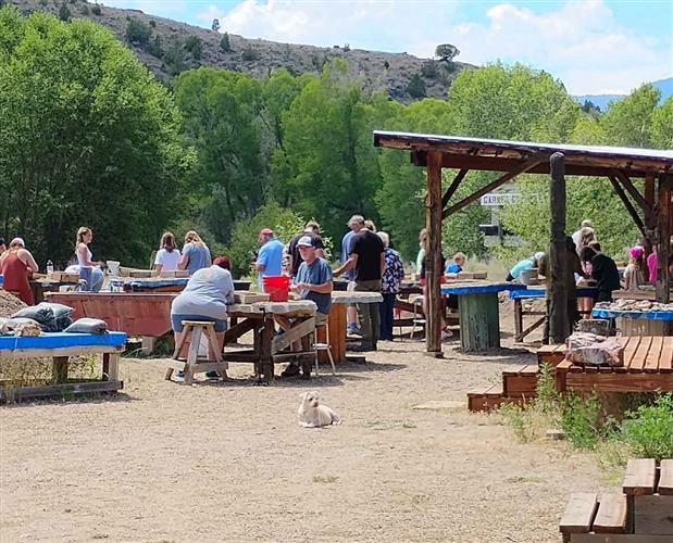 Red Rock Mine and Garnet Gallery: 