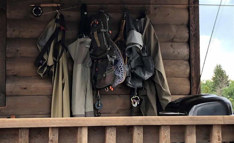 RiverRest Luxury Cabin Rental: 