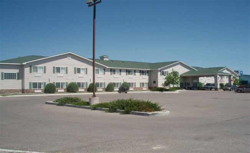 FairBridge Inn Express: exterior