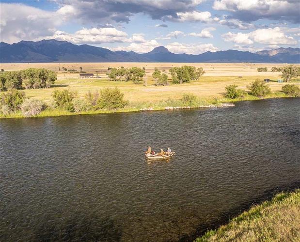 The Tackle Shop - Outfitter and Fly Shop: 