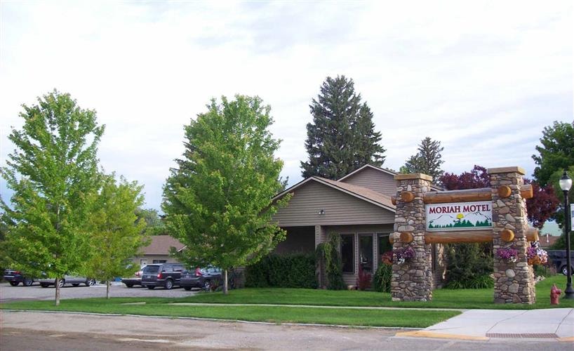 Moriah Motel: 