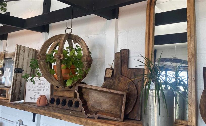 406 Designs & Goods: 