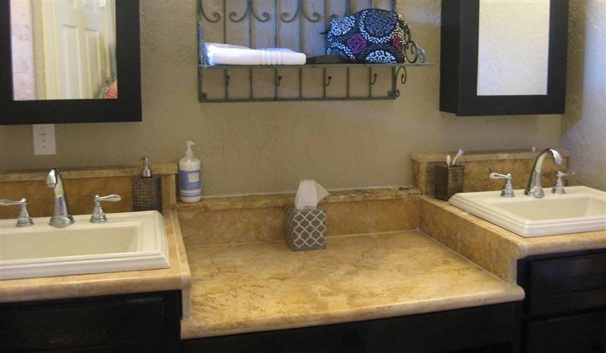 The Mighty Mo Bungalow: 