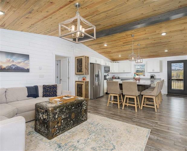 Switchback Premier Adventure Properties: 