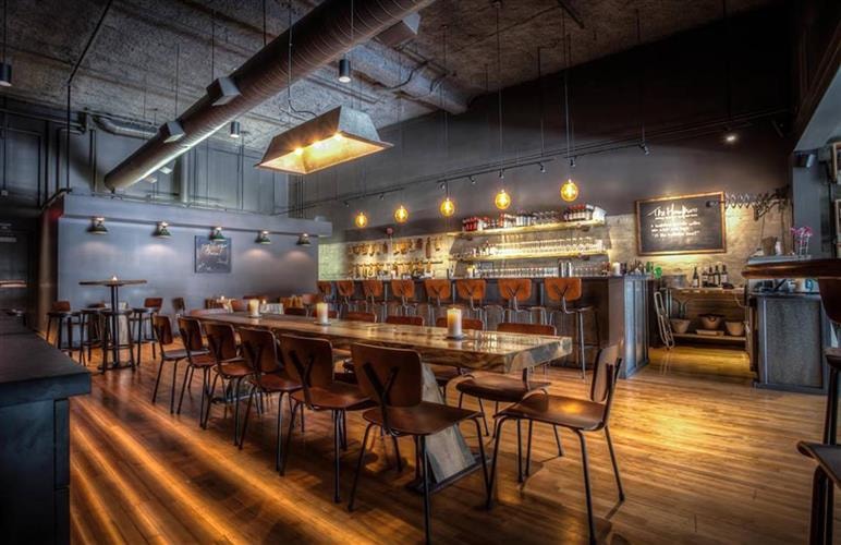 The Hawthorn Bottleshop & Tasting Room: 