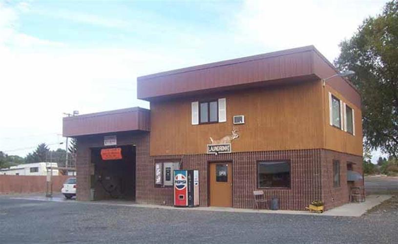 Whitetail Creek RV Park: laundromat and car wash