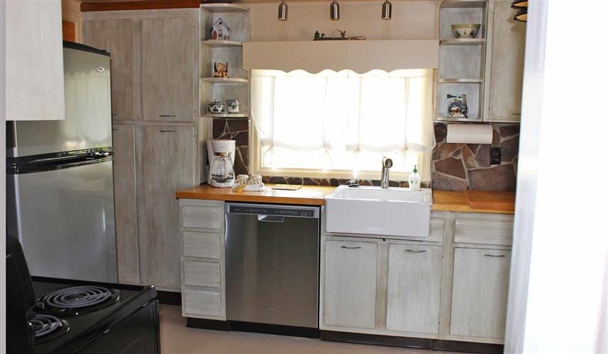 A Stay on Madison River: 