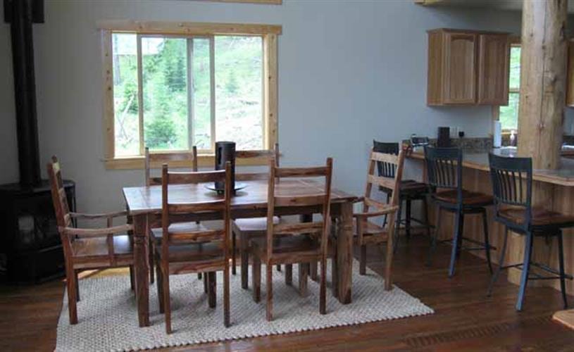 Georgetown Lake Vacation Home: dining room