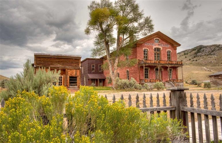 Bannack State Park: 