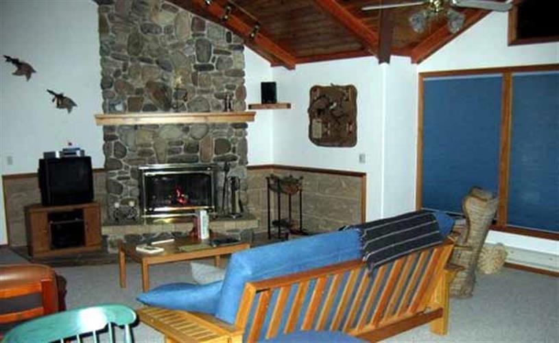 Riverfront House: living room