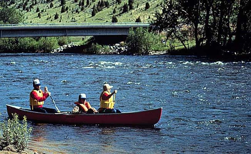Dickie Bridge: picture of bridge and canoe