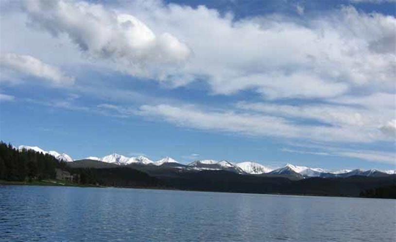 Lakeside Rental on Georgetown Lake: mountains