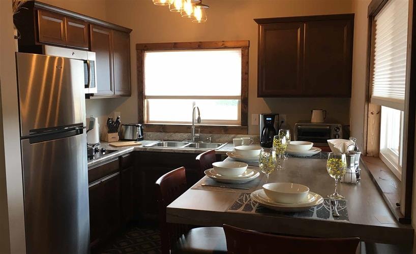 RiverRest Luxury Cabin Rental: 