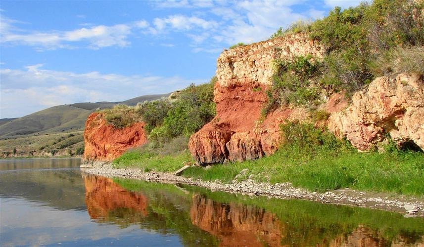 Crimson Bluffs: Crimson Bluffs