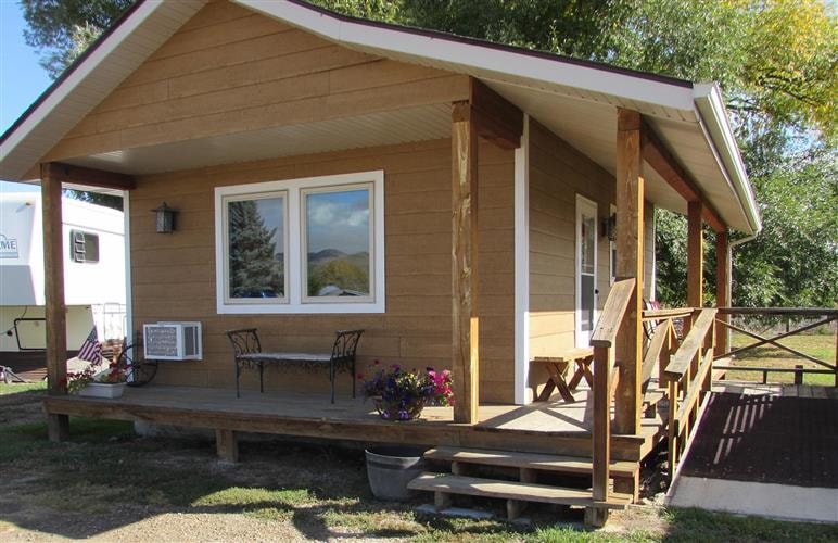 Pioneer Mountain Cabins: 