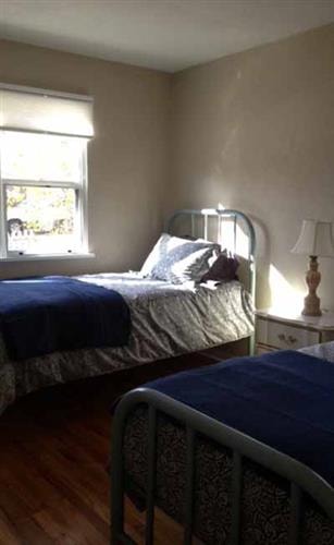 The Helena House: twin bedroom