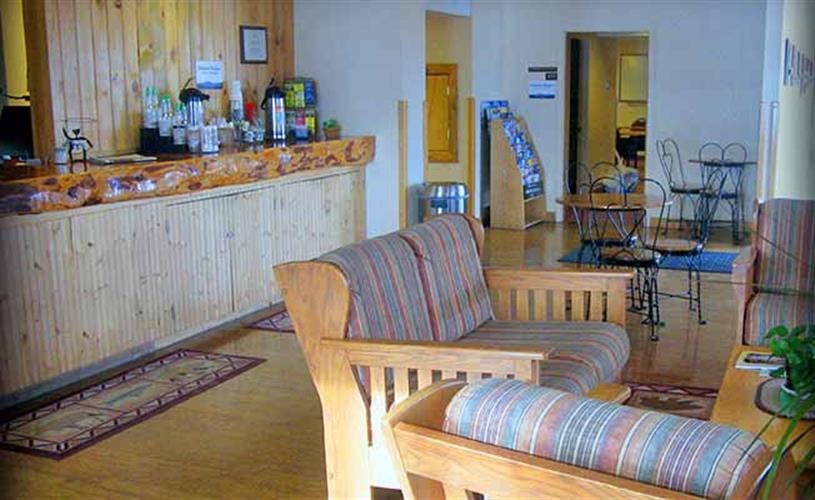 Elkhorn Mountain Inn: Lobby