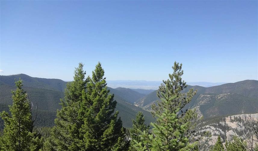 Refrigerator Canyon Trail: view into valley