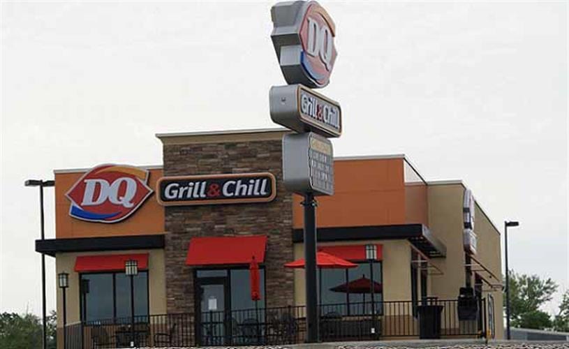 Dairy Queen: exterior