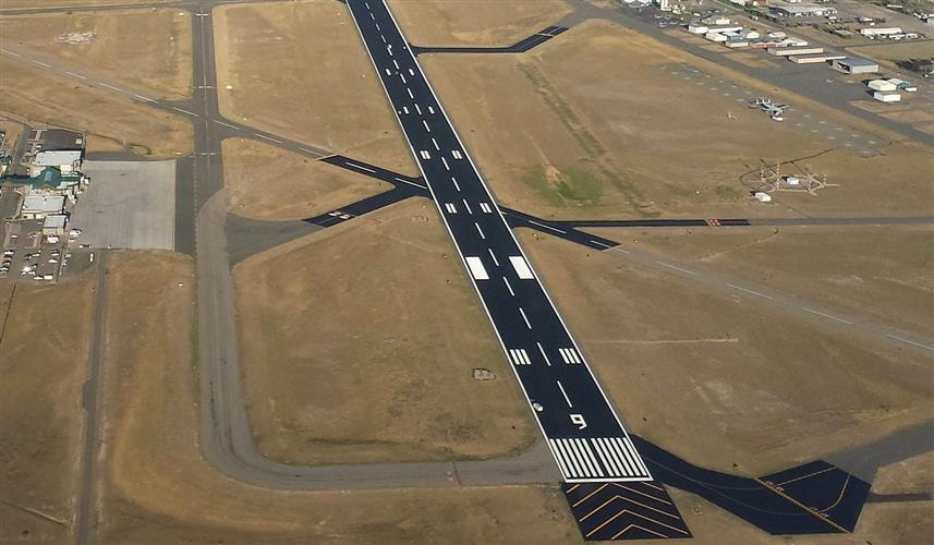 Helena Regional Airport: 
