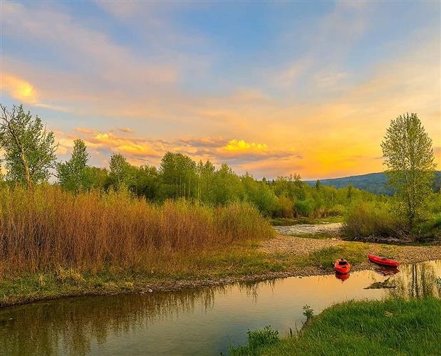 Rivers Edge Retreat: 