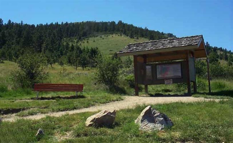 Mount Helena City Park: kiosk