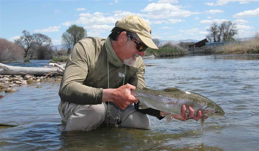 FishTales Outfitting: 