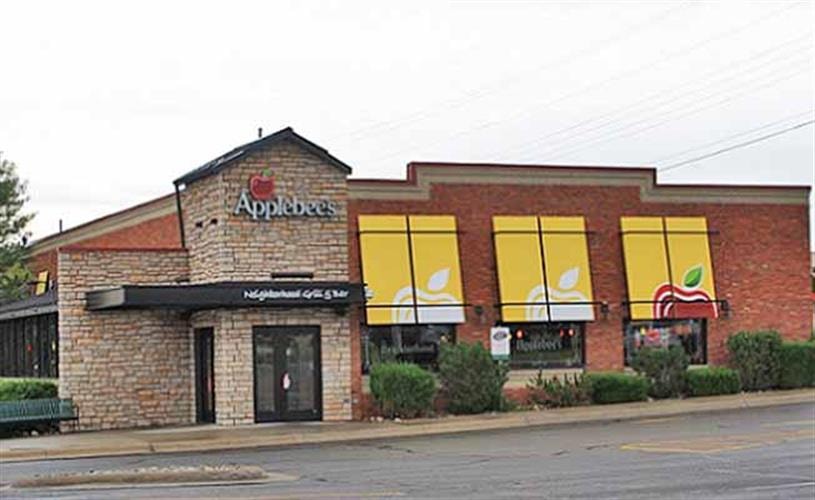 Applebee's Neighborhood Grill & Bar: exterior