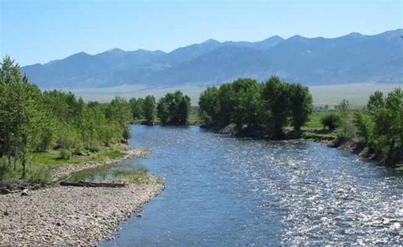 Four Rivers Fishing Co.: scenic