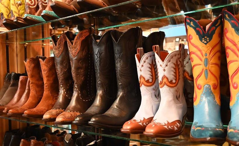 Atomic 79 Boots & Western Gear: 