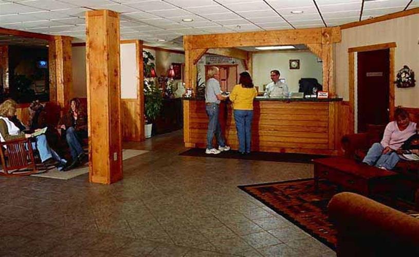 Howard Johnson by Wyndham Helena: lobby