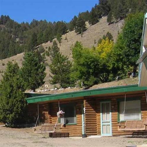 Sunshine Radon Health Mine: cabins