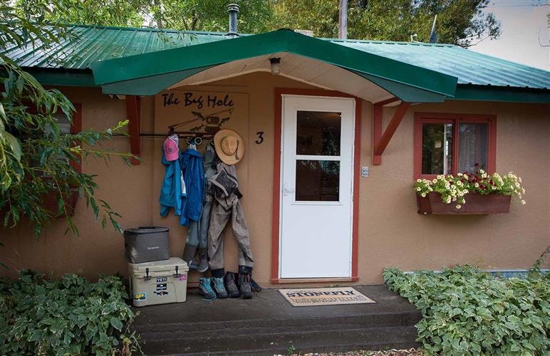 The Stonefly Inn & Flyshop: 