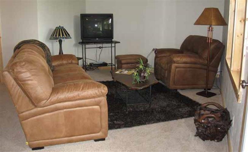 Georgetown Lake Vacation Home: living room