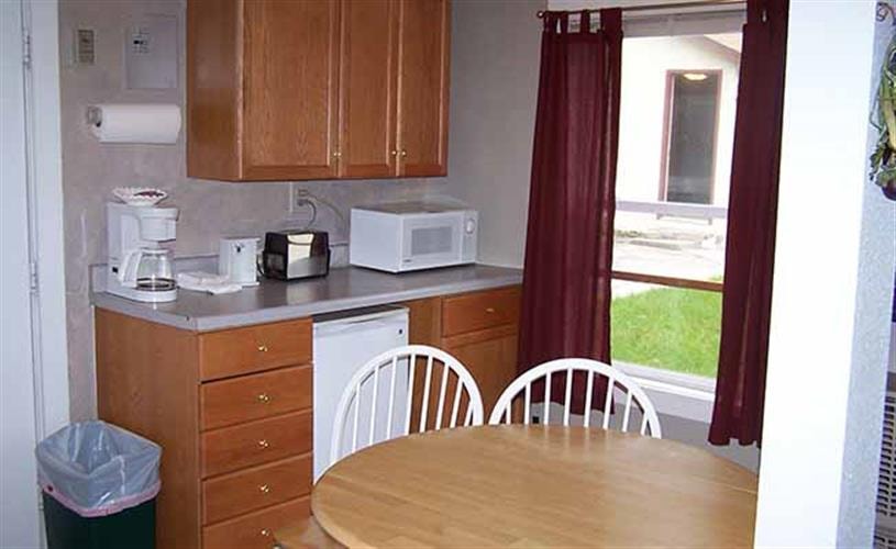 Wolf Creek Angler Lodging & Flyshop: kitchen