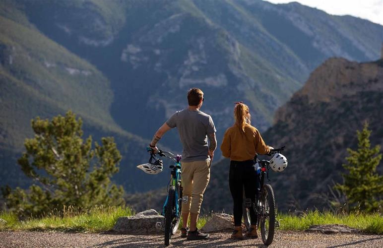 Lewis & Clark Caverns Trail System: 