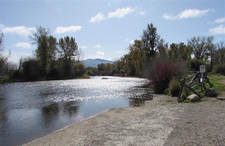 Pioneer Mountain Cabins: 
