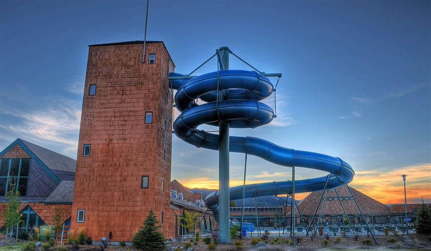 Fairmont Hot Springs Resort: Sunset