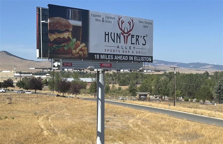 Hunters Alley Sports Bar & Grill: 