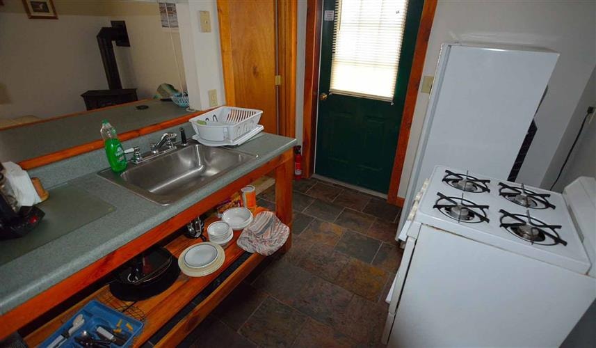 Backcountry Angler B&B: 