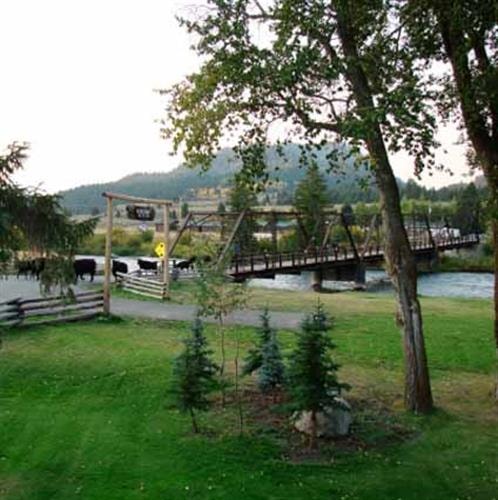 Old Kirby Place: scenic bridge