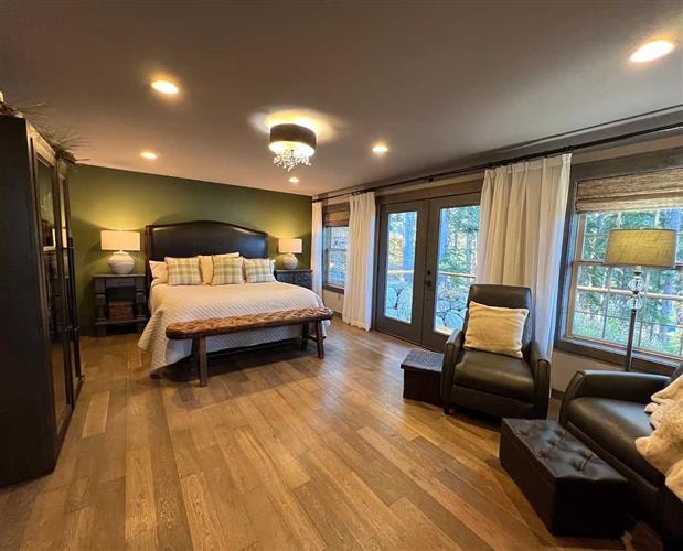 The Echo Lake Getaway: 