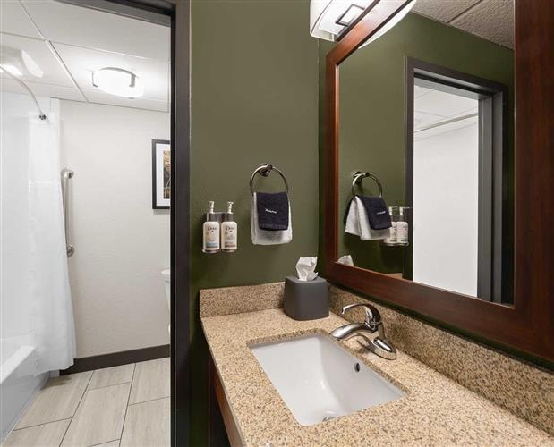 Garner Hotel: 